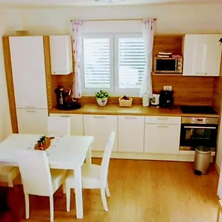 Apartment Natasha Makarska